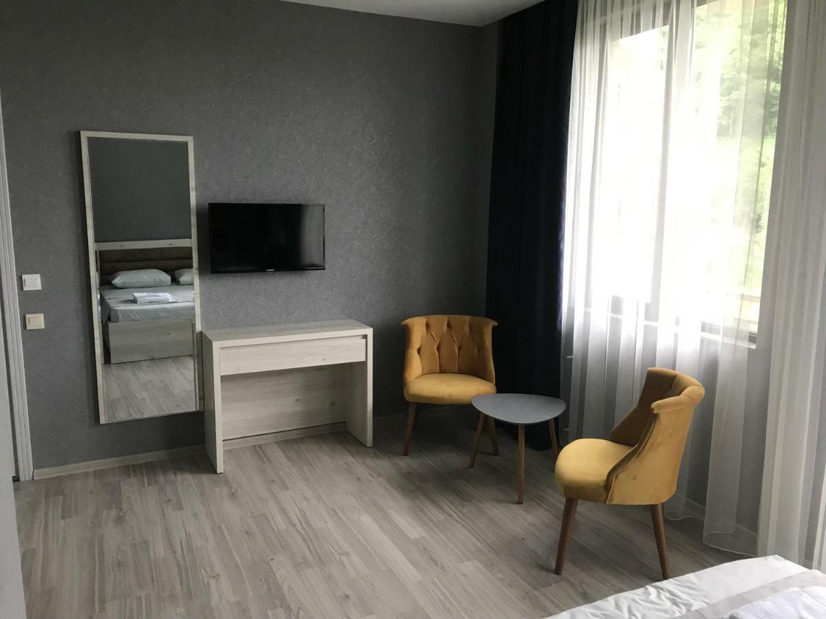 Hotel Fleur De Lis Gonio Ngoại thất bức ảnh