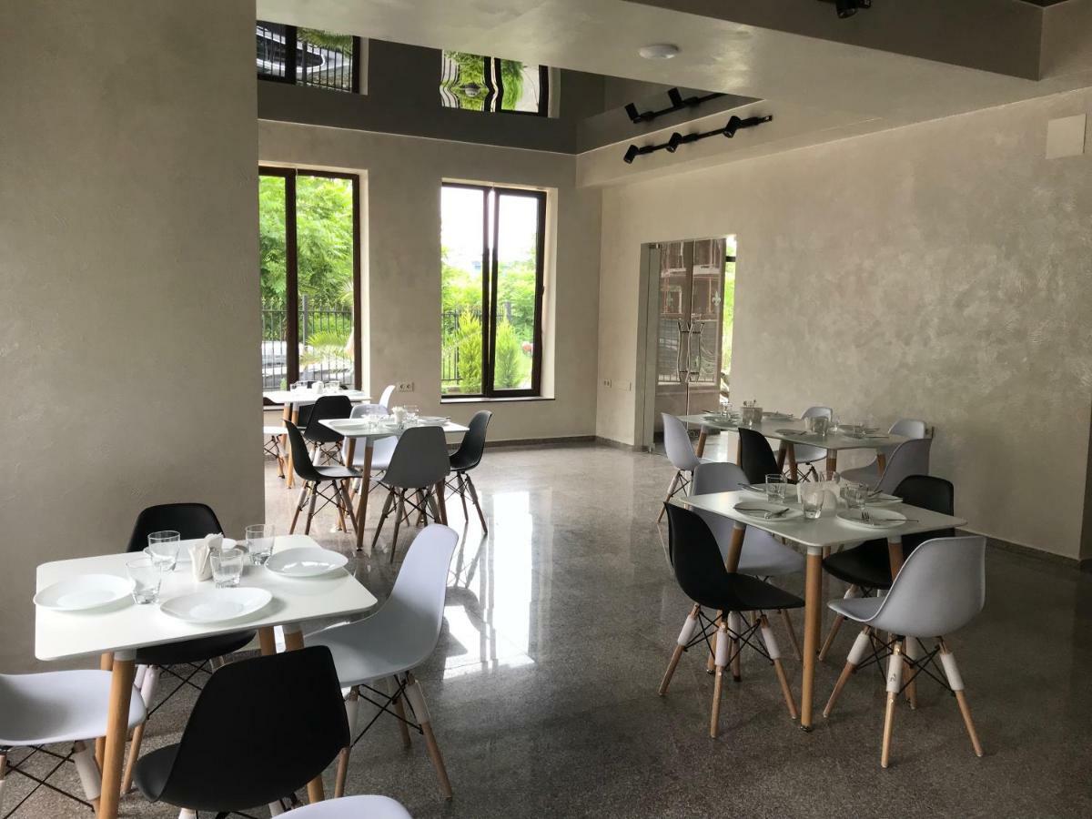 Hotel Fleur De Lis Gonio Ngoại thất bức ảnh